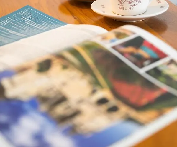 T2 Hyper Centre A 1 Lou Chabrol